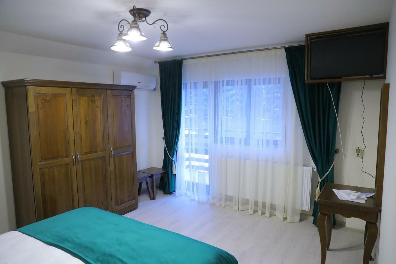 Pensiunea Magnolia Craiova Bagian luar foto